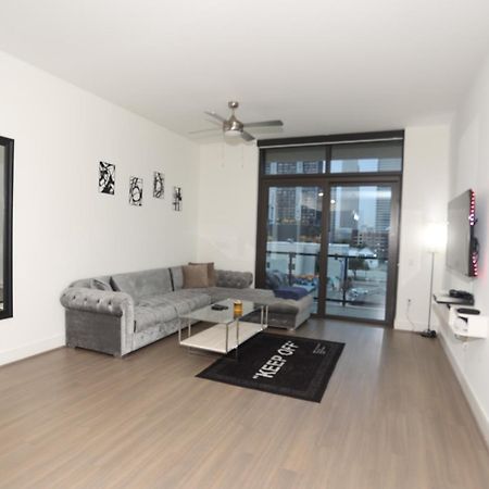 Houston'S Downtown Oasis Aparthotel Bagian luar foto